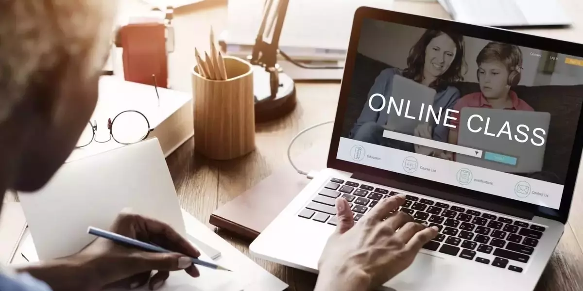 Online English Courses: Expand Your World and Elevate Your Future