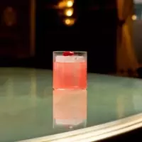 Valentine's Elegance: The Ritz London Unveils Aurora Rubra Cocktail