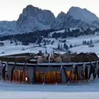 Discovering the Dolomites: A Haven of Luxury and Natural Beauty