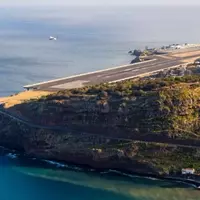 Top Airport Landings That Leave Passengers in Awe