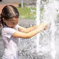 Exploring London's Refreshing Splash Parks and Outdoor Pools