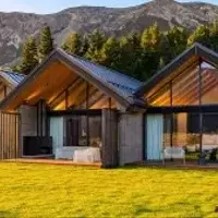 Discovering Flockhill Lodge: A Luxurious Alpine Retreat