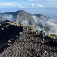 Tourist's Perilous Fall into Active Volcano Crater: A Harrowing Rescue Operation
