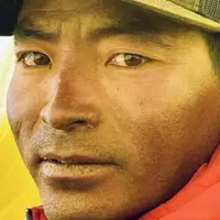Weather Hampers Broad Peak Climber's Evacuation After Avalanche