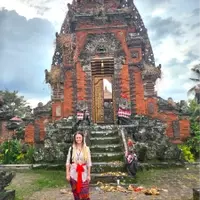 Empowering Solo Journeys: A Comprehensive Guide for Female Travelers