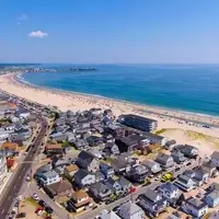 Hampton Beach: A Premier Coastal Escape in New Hampshire