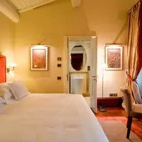 Hotel L’Orologio Firenze: A Tranquil Retreat in the Heart of Florence