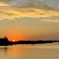 Moses Lake: Washington's Hidden Gem for Affordable Aquatic Adventures and Dune Exploration