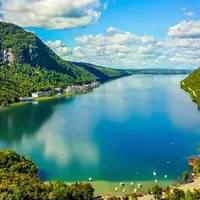 Lake Willoughby: Vermont's 'Lucerne of America' - A Glacial Gem