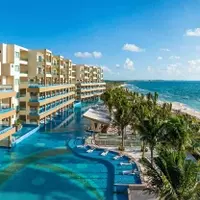 Top 10 November Travel Destinations for an Unforgettable Escape