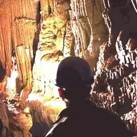 Illinois Caverns: An Unforgettable Subterranean Adventure