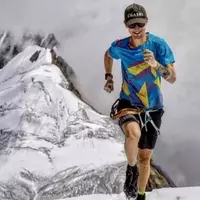 Tyler Andrews' Ambitious Everest Ascent Without Supplemental Oxygen