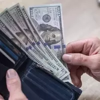 Navigating International Travel with Significant Amounts of Currency