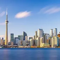 Essential Tips for Tourists: Navigating Canada's Vastness and Local Customs