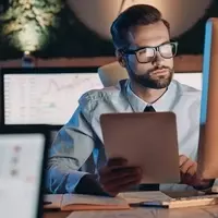 Recursion Pharmaceuticals: An AI Biotech's Path to Future Growth and Market Volatility