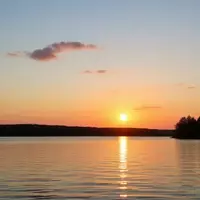 Pewaukee, Wisconsin: A Lakeside Haven Near Milwaukee