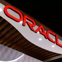 Oracle's Ascent to the Trillion-Dollar AI Club: Opportunities and Challenges