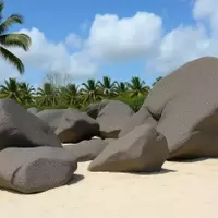 Top 8 Beach Destinations for Teenagers: Making a Splash Worldwide