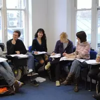 French Classes Near Me: Learning Formats, Core Content, and Educational Context
