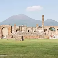 Pompeii: Preserved Everyday Life in the Ancient Roman World