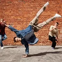Street Dance Courses: A Scientific and Educational Overview of Styles, Techniques