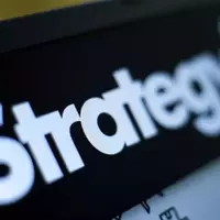 Analyst Peter Schiff Labels MicroStrategy's Bitcoin Strategy as 'Largest Ponzi'