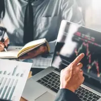 Understanding Financial Health: Navigating 'In the Black' and 'In the Red'