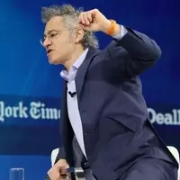 Palantir Stock: A Post-Earnings Decline Shaped by Options Trading and Technical Factors