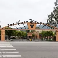 Market Movers: Disney, Uber, and Oil Dynamics
