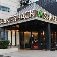 Shake Shack Stock Plummets After Q1 Earnings Miss, Leadership Change