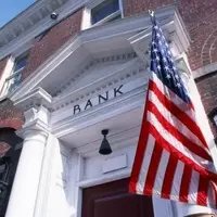 US Bank Stocks: April Performance and Market Trends