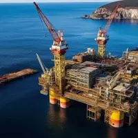 Transocean (RIG) - A Prominent Energy Stock Under $20 Favored by Billionaire Investors