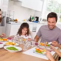 Enhancing Family Bonds: Engaging Dinner Table Conversations