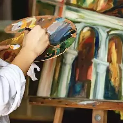 Oil Painting Courses: Concepts, Techniques, and Educational Insights