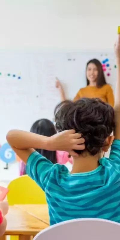 Children’s English Language Training: A Neutral Overview of Structure